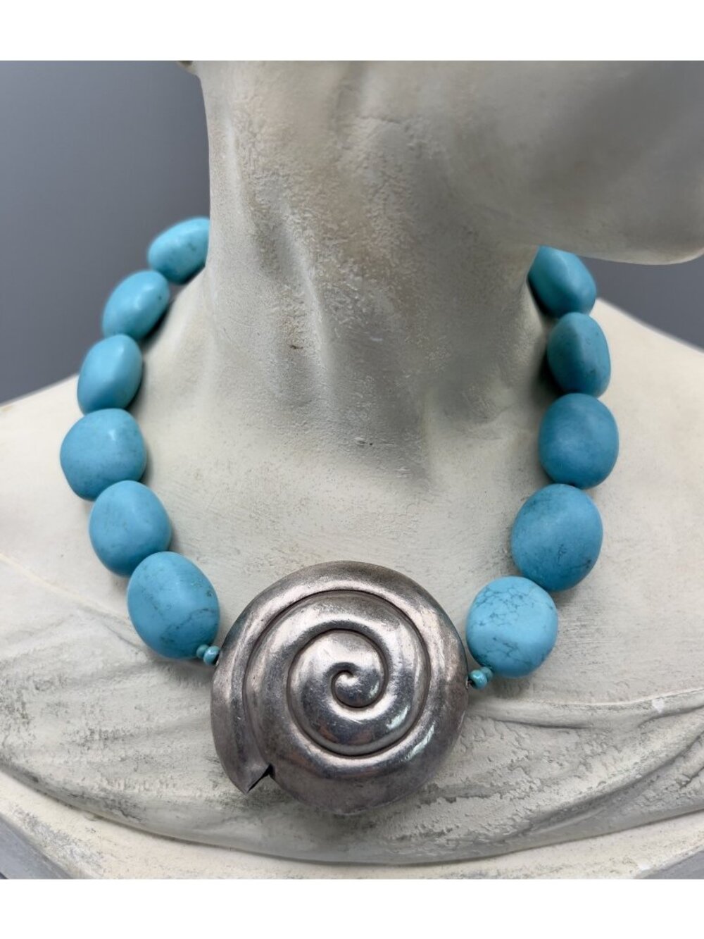 Vintage Bold Artisan Howlite Stone Necklace Statement Silver Sea Pendant